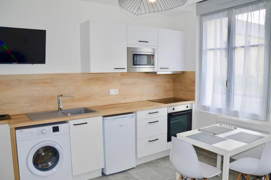 Apartamento Les Forges 2 Pieces Rdc Avoine Exterior foto