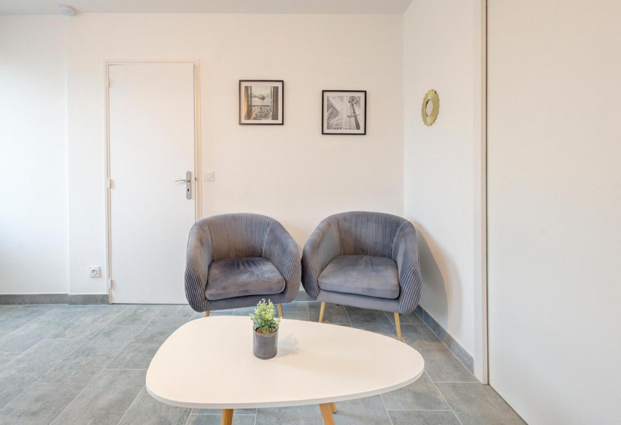 Apartamento Les Forges 2 Pieces Rdc Avoine Exterior foto