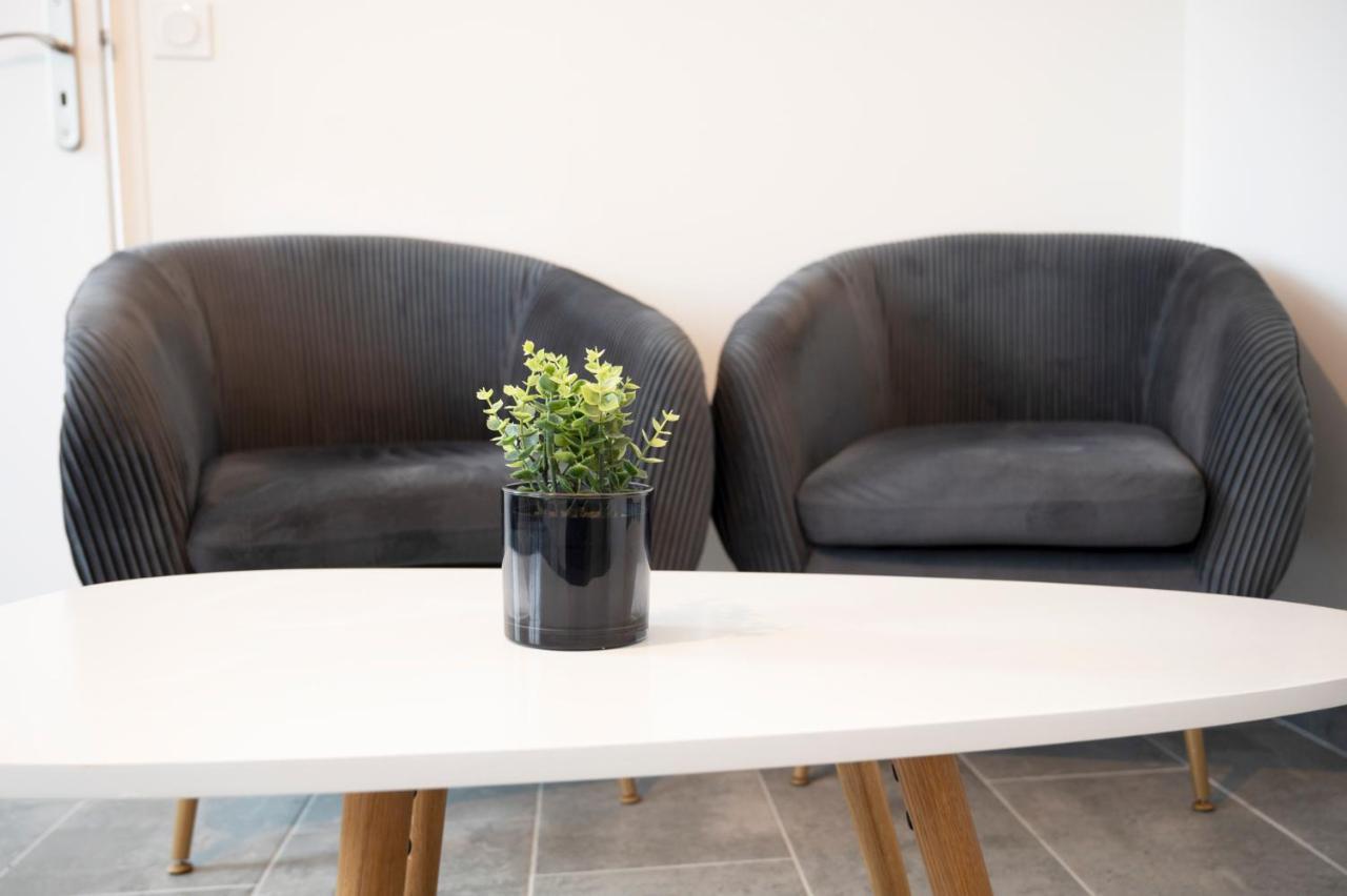 Apartamento Les Forges 2 Pieces Rdc Avoine Exterior foto